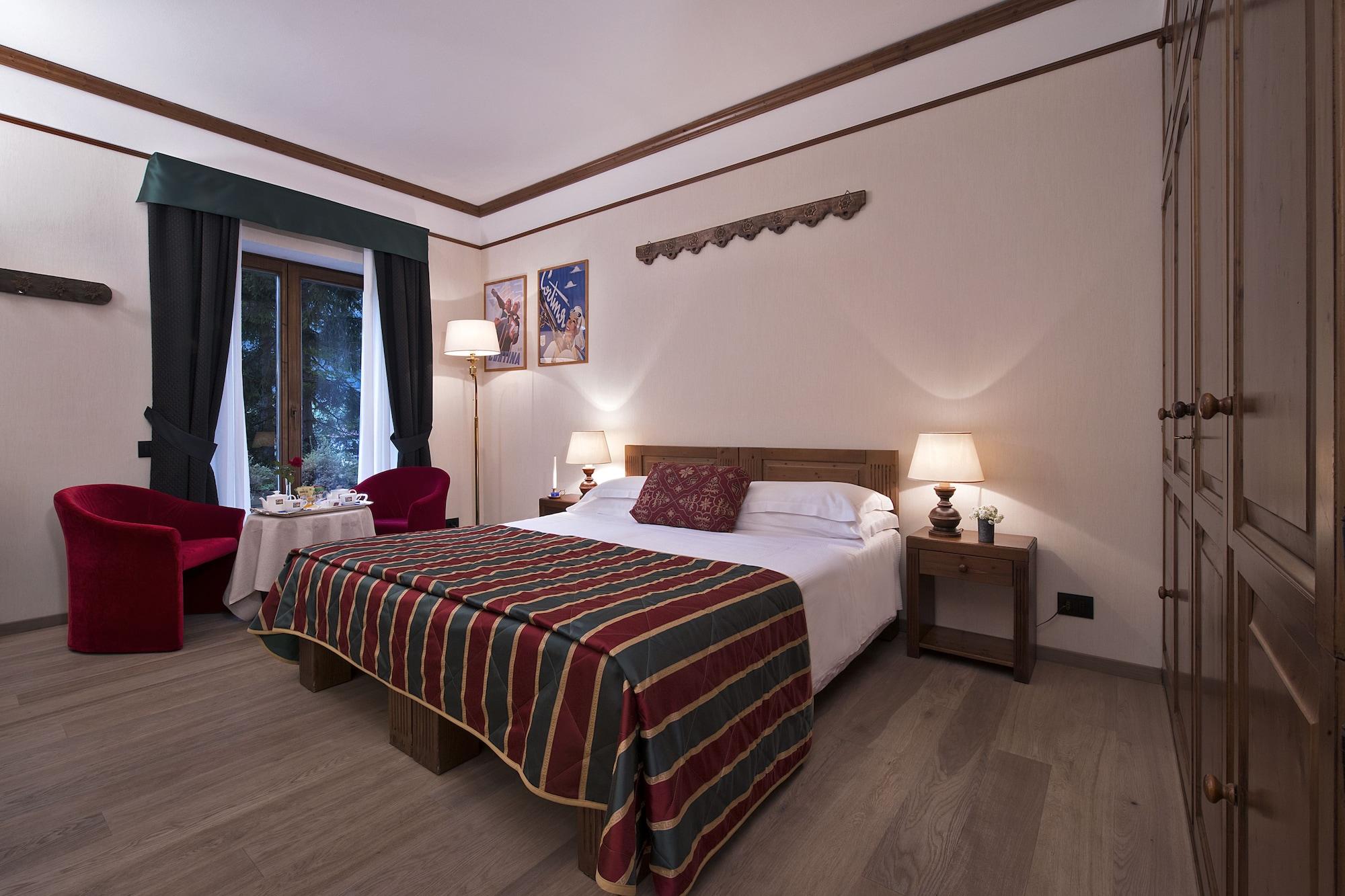 Boutique Hotel Villa Blu Cortina dʼAmpezzo Exterior foto