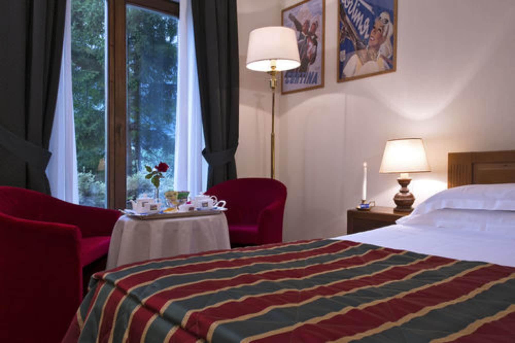 Boutique Hotel Villa Blu Cortina dʼAmpezzo Exterior foto